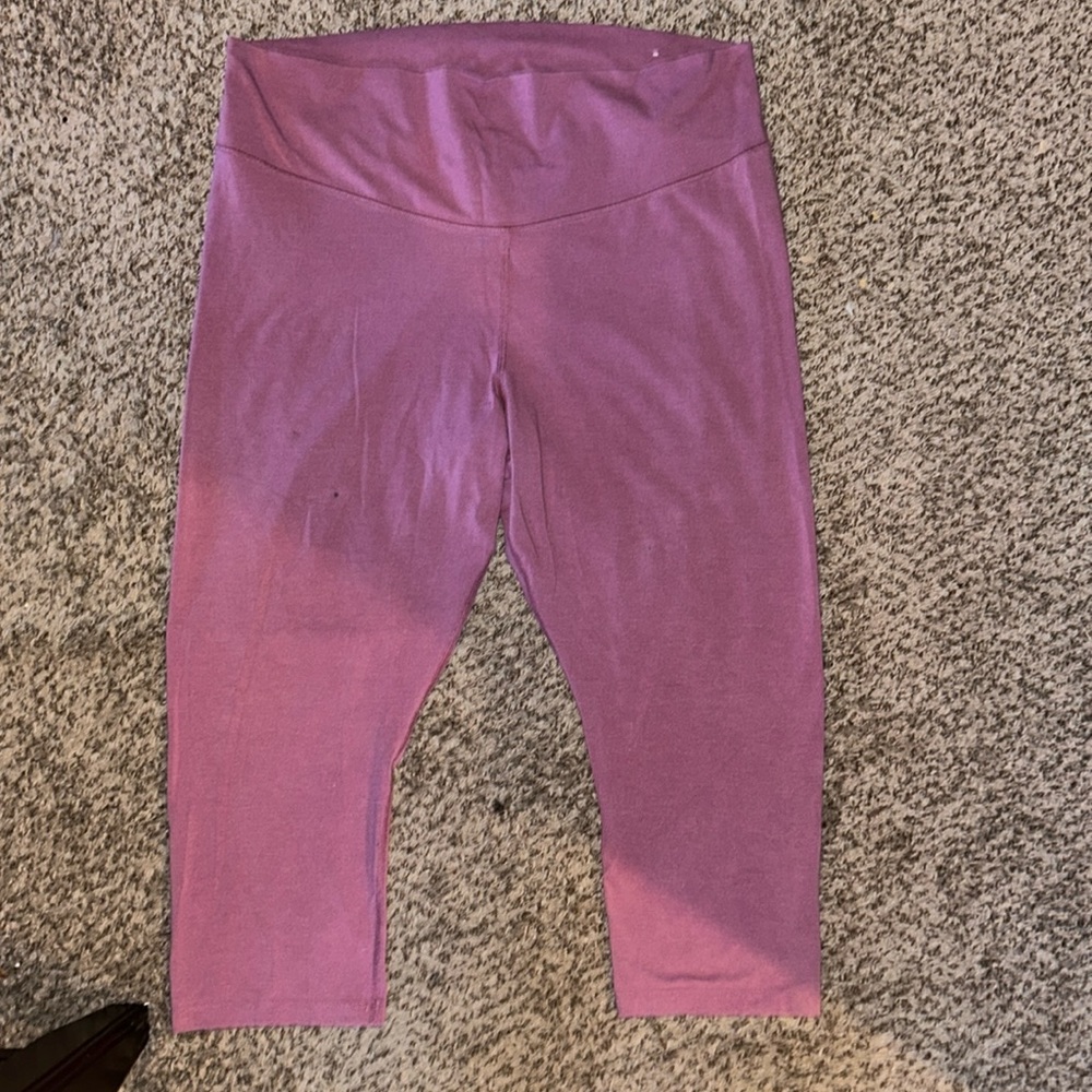 Old Navy Active Capri Leggings